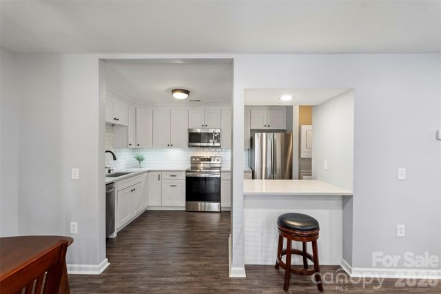 1032 Churchill Downs Court J, Charlotte, NC 28211