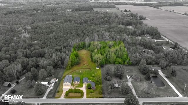 2310 Dale Road, Tobacco Twp, MI 48612