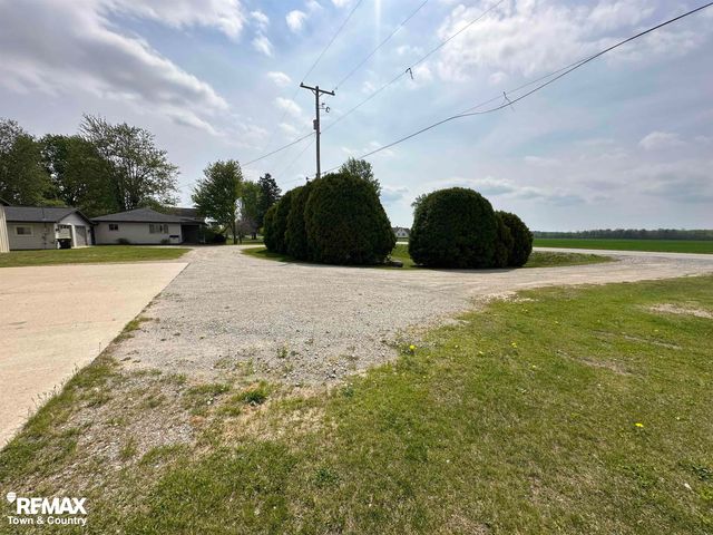 2310 Dale Road, Tobacco Twp, MI 48612