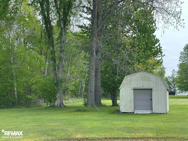 2310 Dale Road, Tobacco Twp, MI 48612