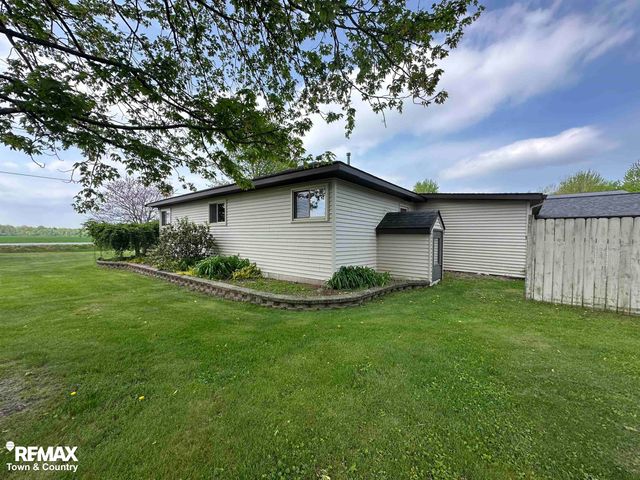 2310 Dale Road, Tobacco Twp, MI 48612