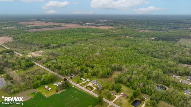 2310 Dale Road, Tobacco Twp, MI 48612