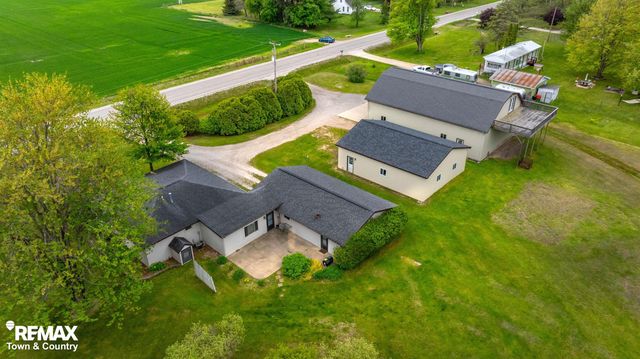 2310 Dale Road, Tobacco Twp, MI 48612