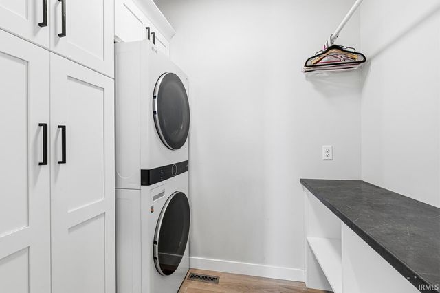 50637 Stonecutter Drive, Granger, IN 46530