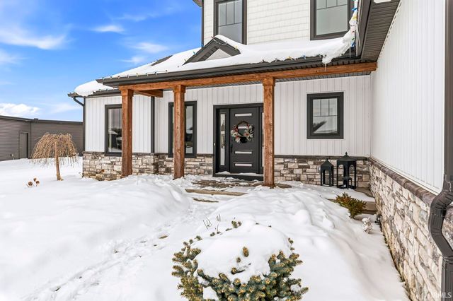 50637 Stonecutter Drive, Granger, IN 46530