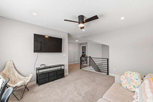 50637 Stonecutter Drive, Granger, IN 46530