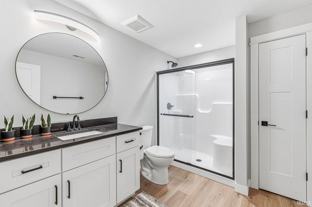 50637 Stonecutter Drive, Granger, IN 46530