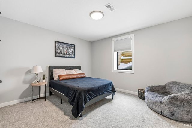 50637 Stonecutter Drive, Granger, IN 46530