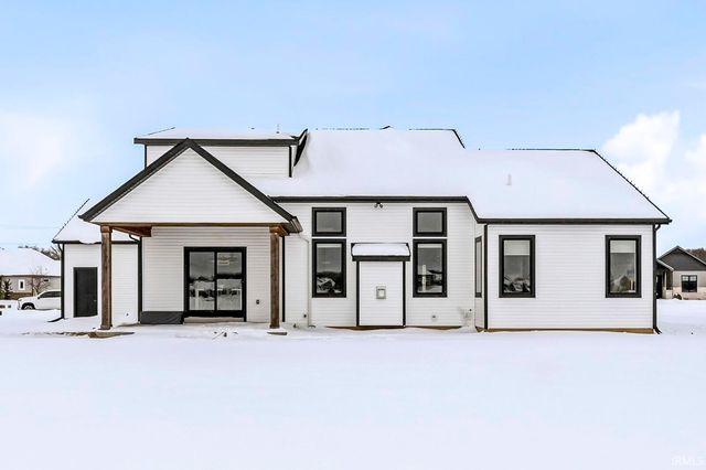 50637 Stonecutter Drive, Granger, IN 46530