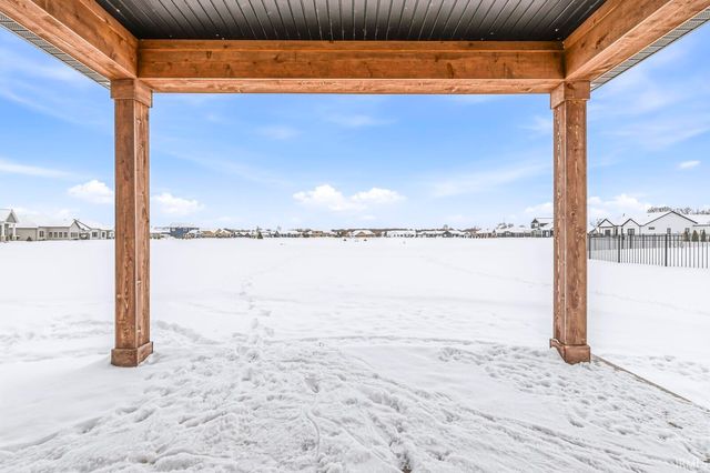 50637 Stonecutter Drive, Granger, IN 46530