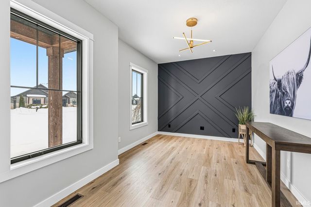 50637 Stonecutter Drive, Granger, IN 46530