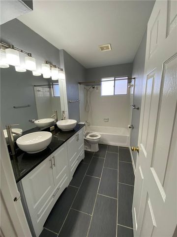 3307 Whitepine DR A, Austin, TX 78757