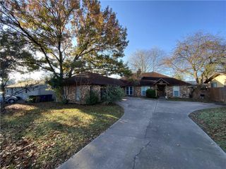 3307 Whitepine DR A, Austin, TX 78757