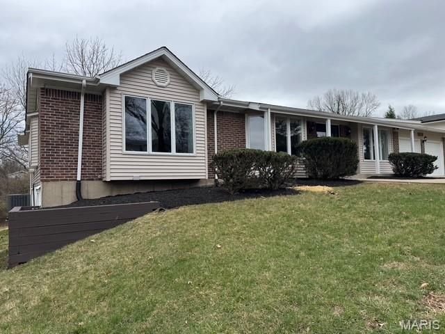 924 Fernview Drive, Creve Coeur, MO 63141