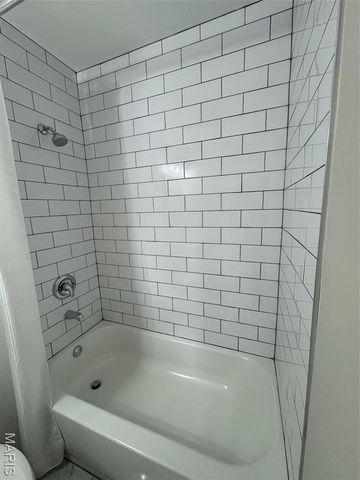 924 Fernview Drive, Creve Coeur, MO 63141