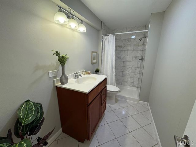 924 Fernview Drive, Creve Coeur, MO 63141