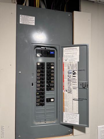 924 Fernview Drive, Creve Coeur, MO 63141