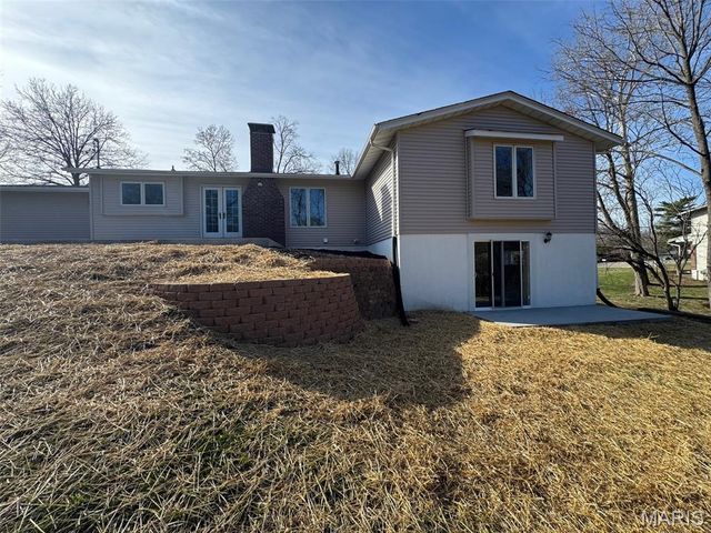 924 Fernview Drive, Creve Coeur, MO 63141