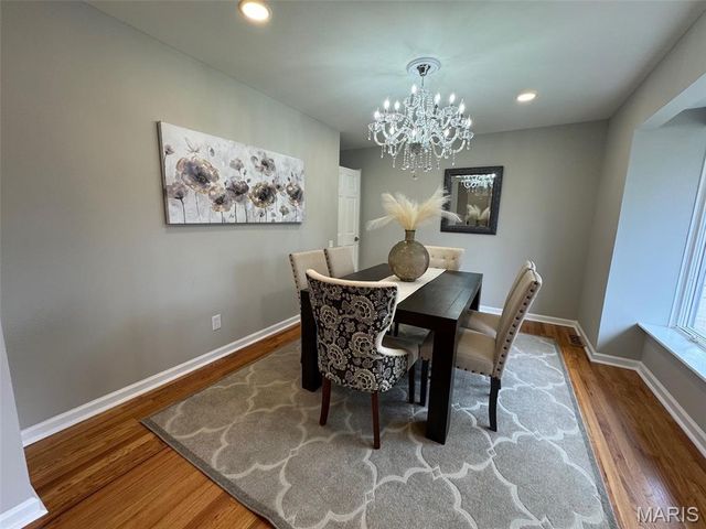 924 Fernview Drive, Creve Coeur, MO 63141