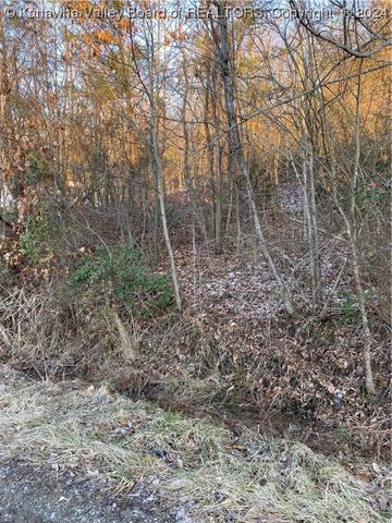 6440 Starlite Drive, Charleston, WV 25320