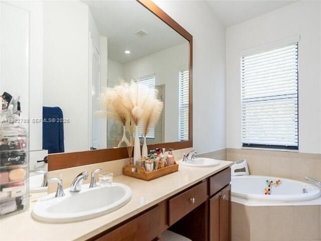 9794 W 34th Ct 0, Hialeah, FL 33018