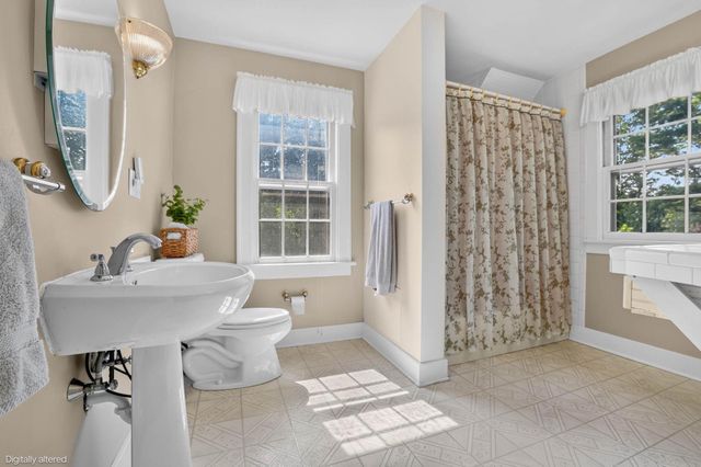 234 Kenilworth, Waterloo, IA 50701