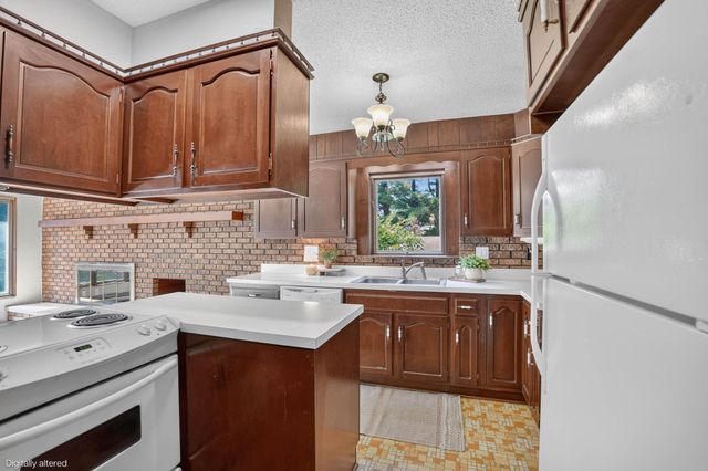 234 Kenilworth, Waterloo, IA 50701