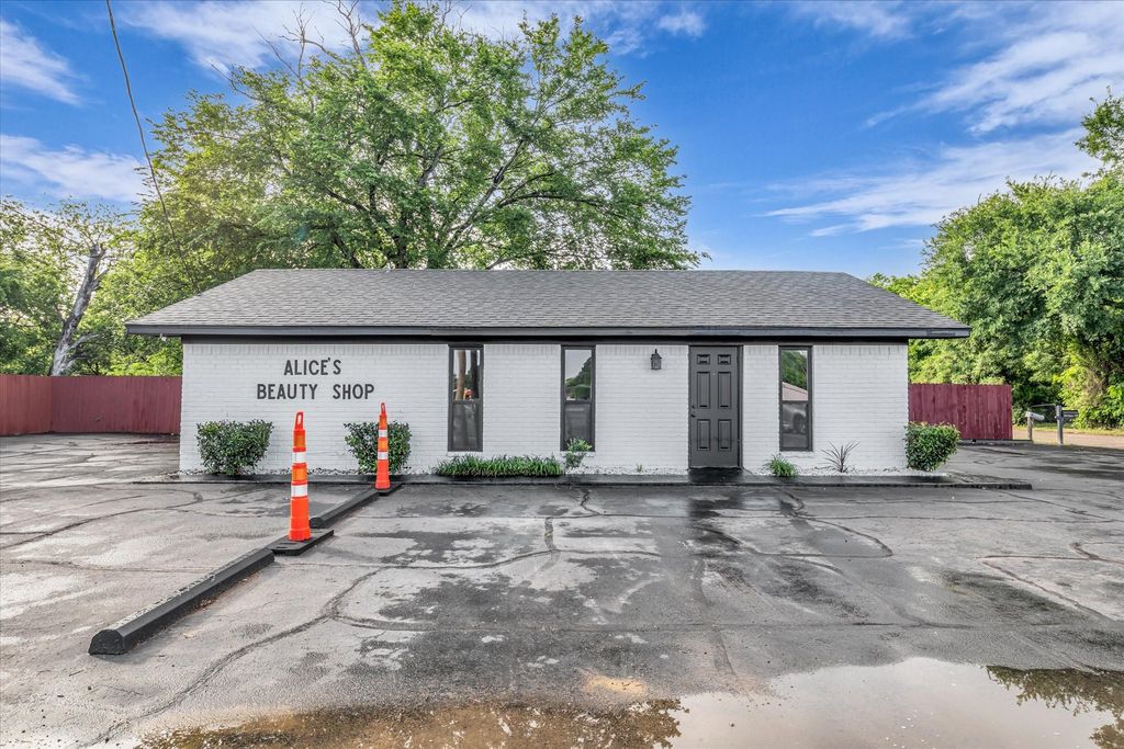 809 Harris Street, Waco, TX 76705