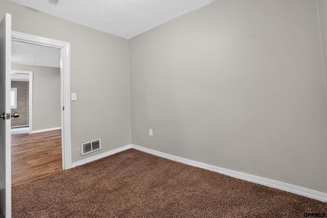 2405 4Th Avenue, Council Bluffs, IA 51501
