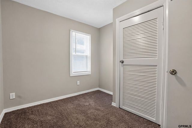 2405 4Th Avenue, Council Bluffs, IA 51501