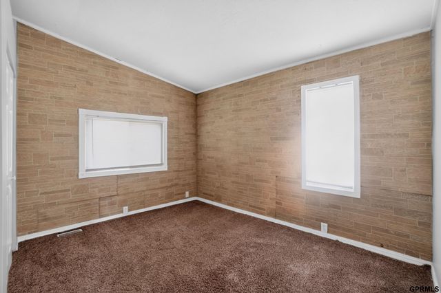 2405 4Th Avenue, Council Bluffs, IA 51501