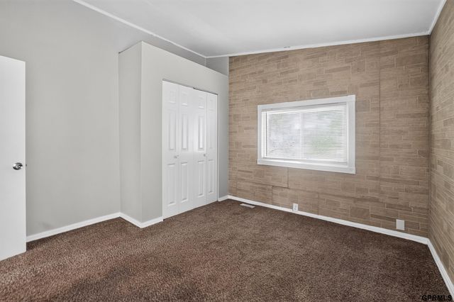 2405 4Th Avenue, Council Bluffs, IA 51501