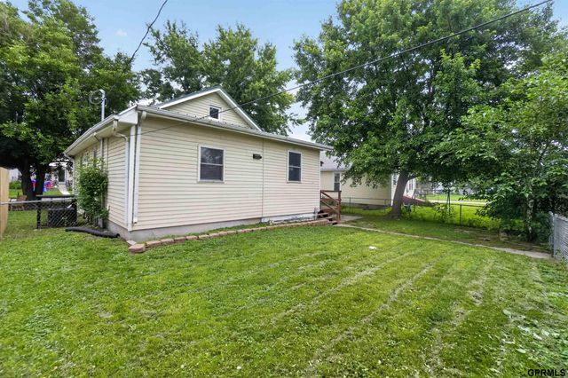 2405 4Th Avenue, Council Bluffs, IA 51501