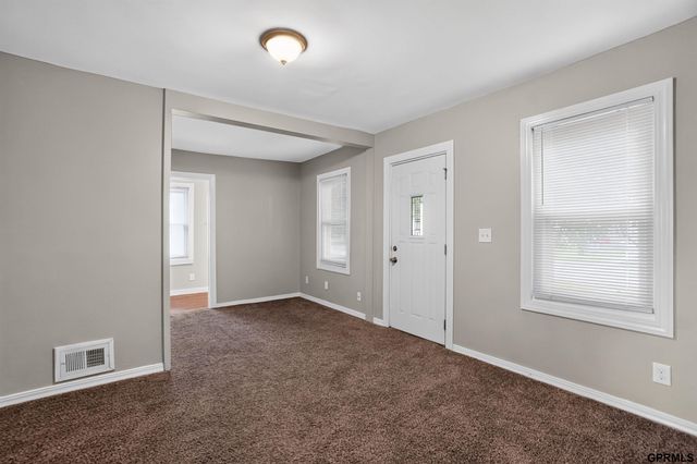 2405 4Th Avenue, Council Bluffs, IA 51501