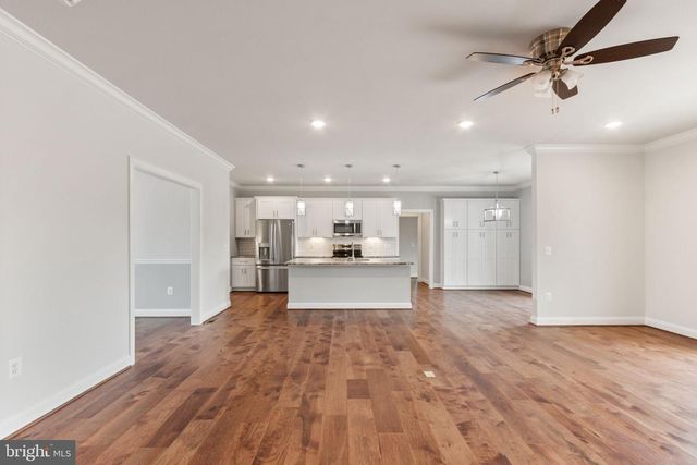 2012 DOZER LN, Catlett, VA 20119