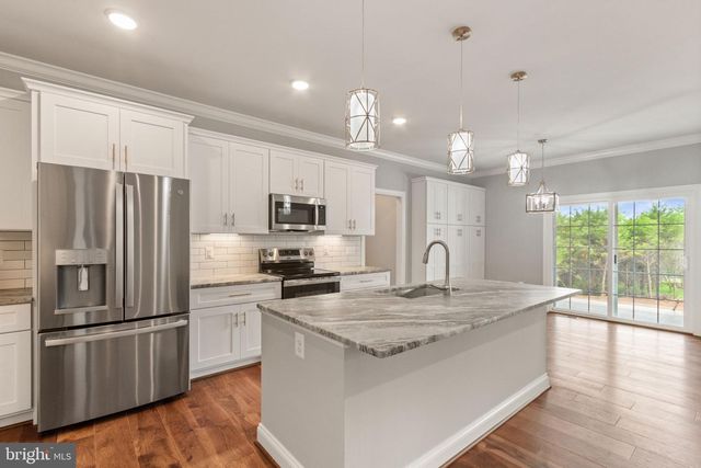 2012 DOZER LN, Catlett, VA 20119