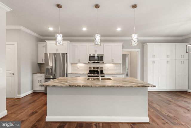 2012 DOZER LN, Catlett, VA 20119