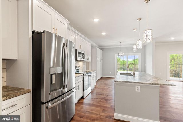 2012 DOZER LN, Catlett, VA 20119