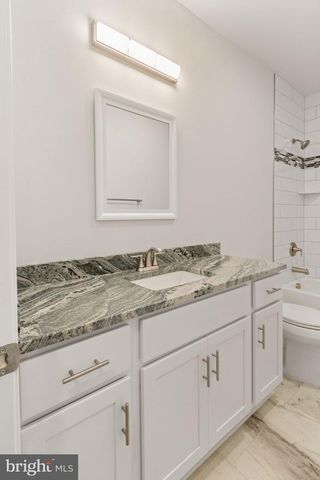 2012 DOZER LN, Catlett, VA 20119