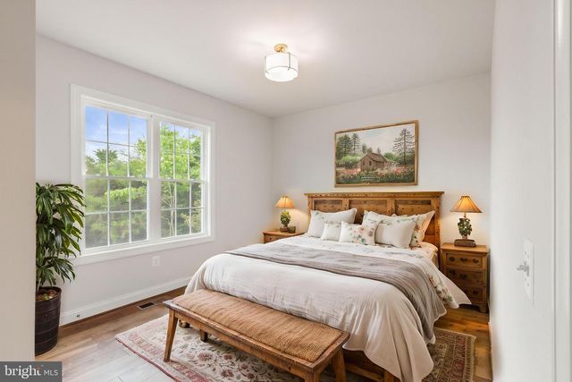 2012 DOZER LN, Catlett, VA 20119