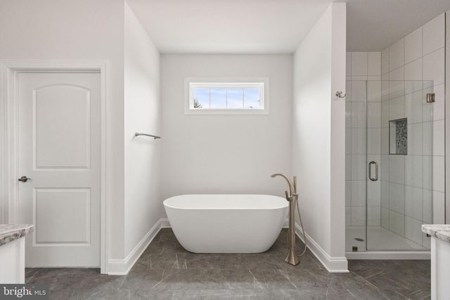 2012 DOZER LN, Catlett, VA 20119