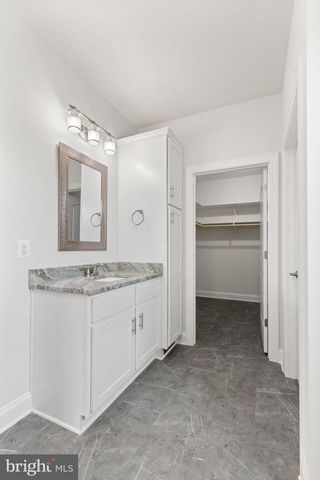 2012 DOZER LN, Catlett, VA 20119