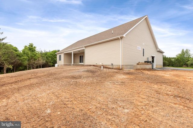 2012 DOZER LN, Catlett, VA 20119