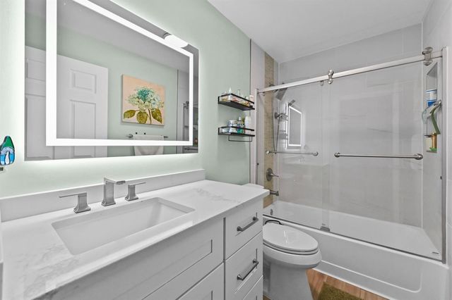 866 E Jeffery Street, Boca Raton, FL 33487