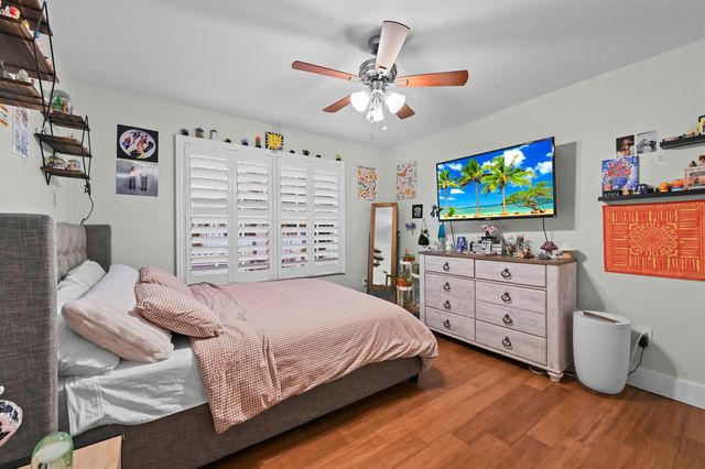 866 E Jeffery Street, Boca Raton, FL 33487