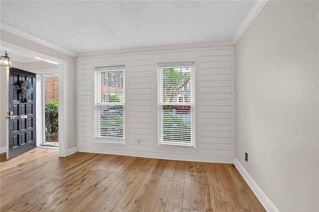 5 Spinning House Place NW, Atlanta, GA 30318