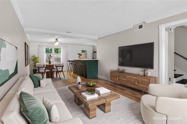 5 Spinning House Place NW, Atlanta, GA 30318