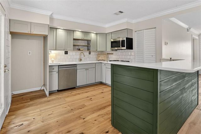 5 Spinning House Place NW, Atlanta, GA 30318