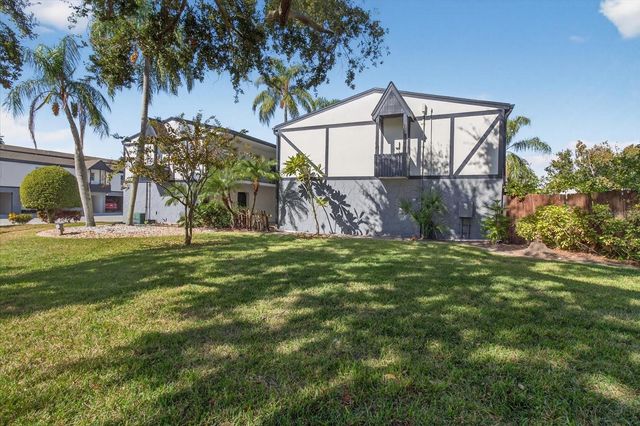 1146 KING ARTHUR COURT 110, Dunedin, FL 34698