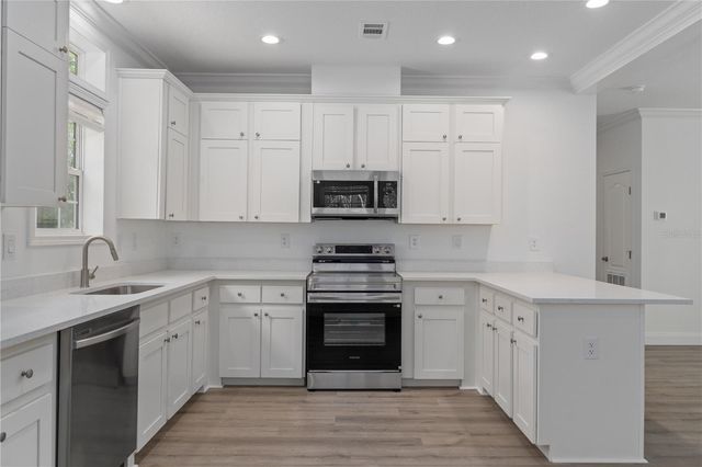 14249 E RAZORBILL AVENUE, Weeki Wachee, FL 34614